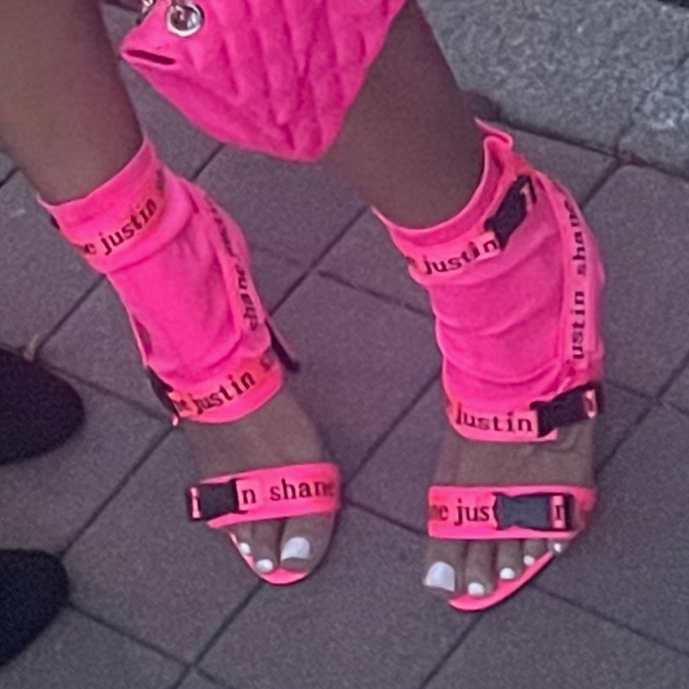 Shane Justin Neon Pink Strappy Heels – Size 10